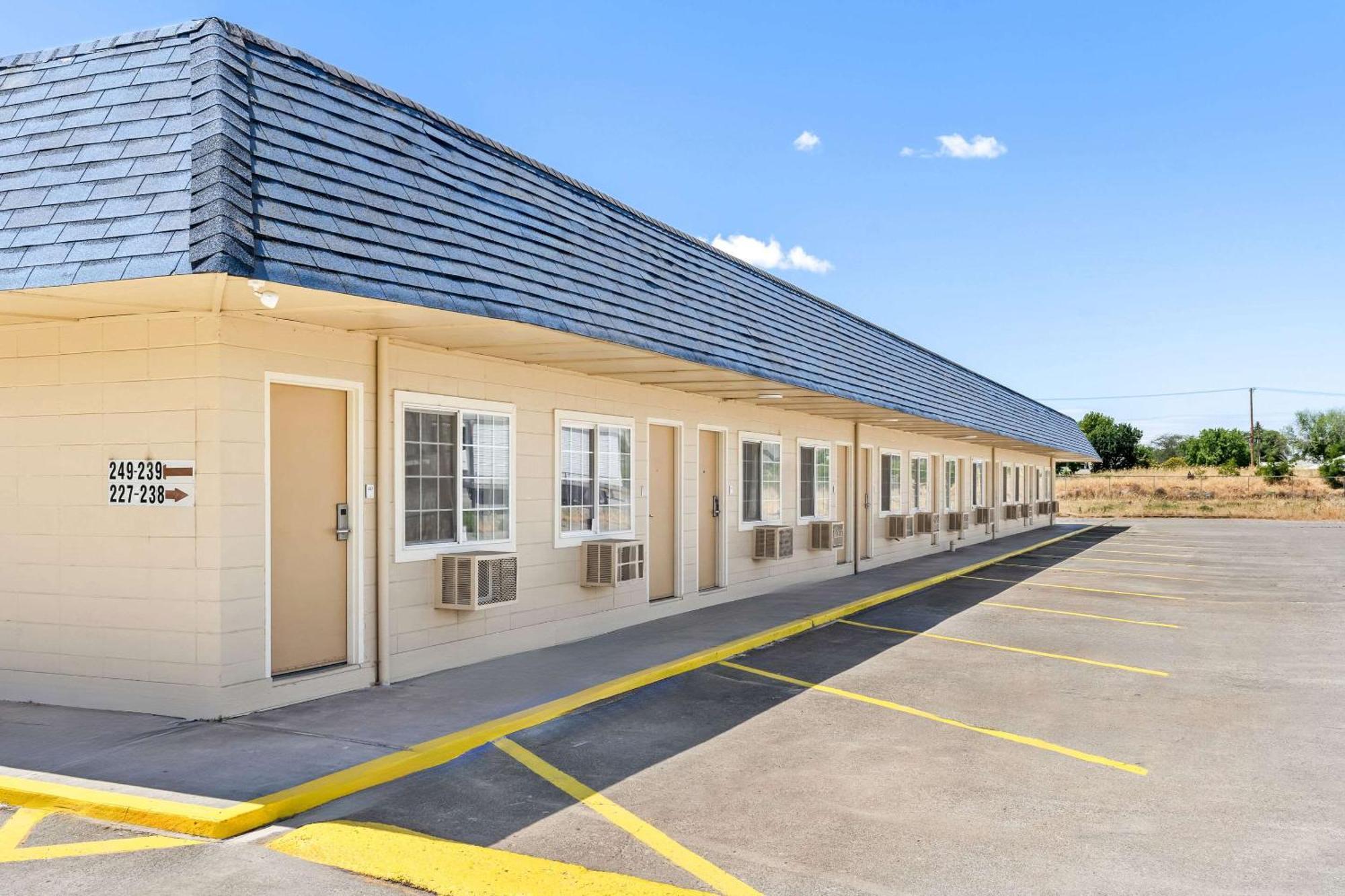 Rodeway Inn Hermiston - Umatilla Exterior photo