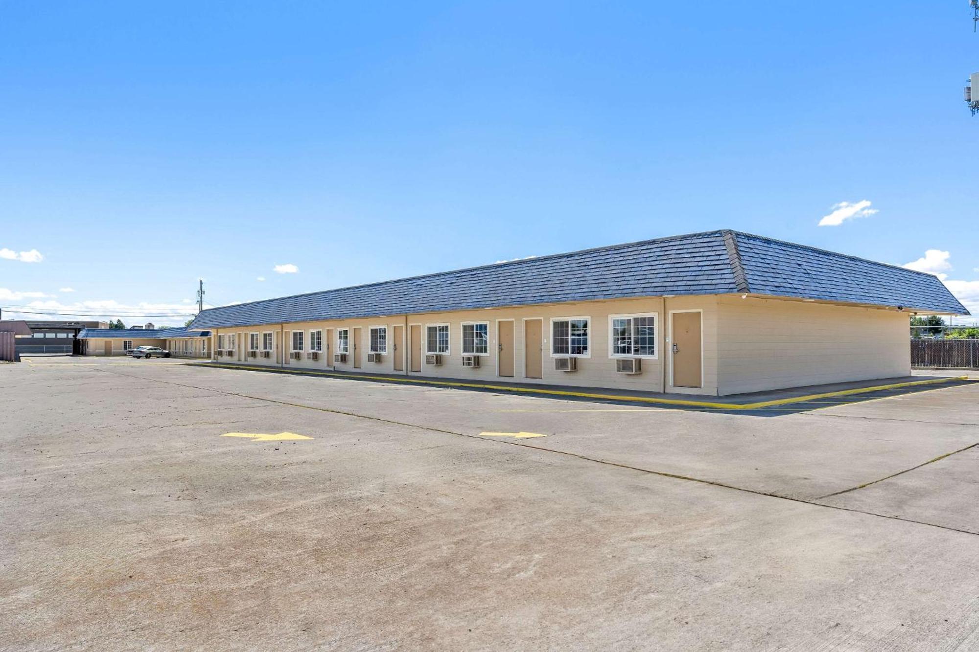 Rodeway Inn Hermiston - Umatilla Exterior photo