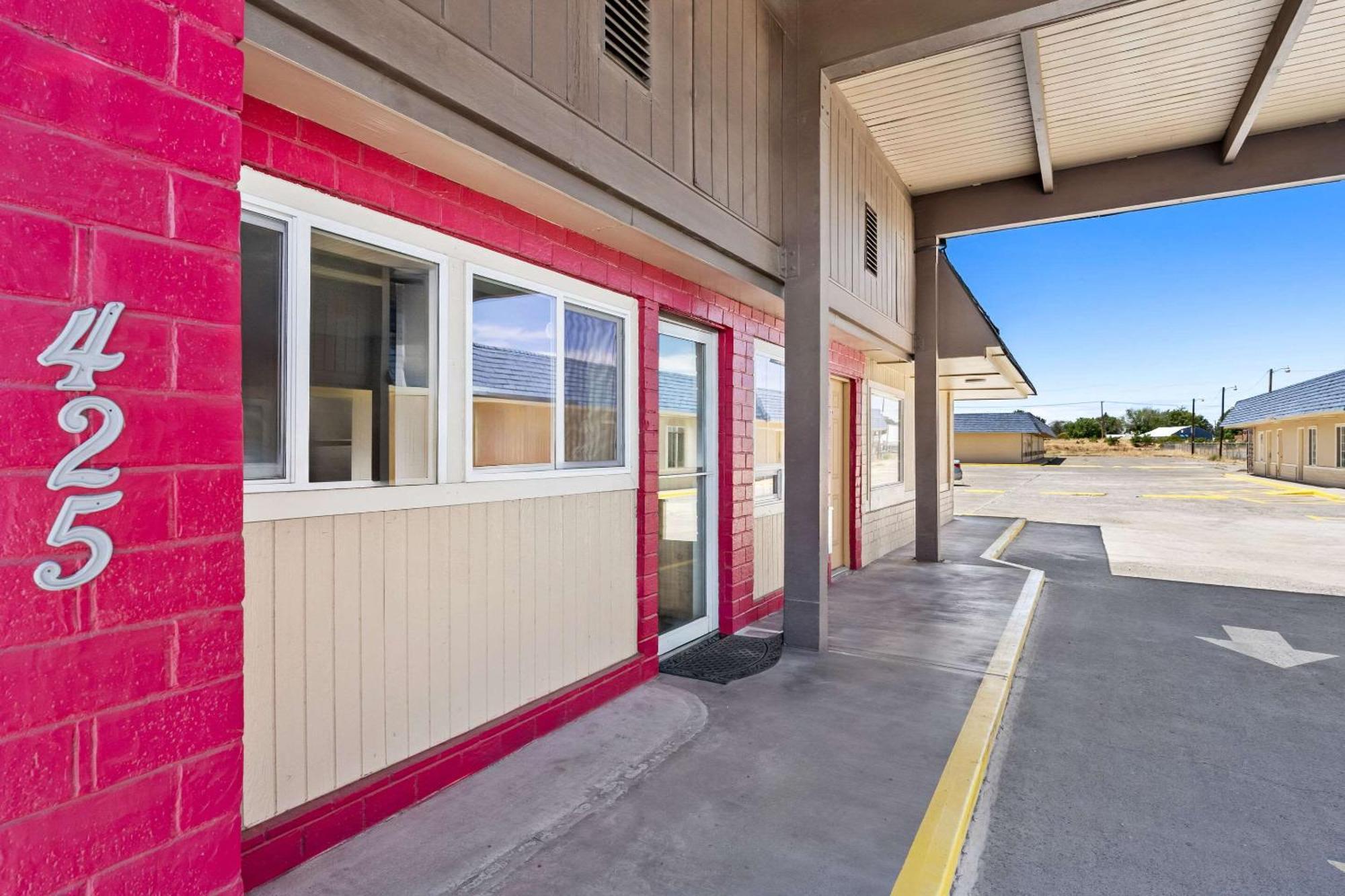 Rodeway Inn Hermiston - Umatilla Exterior photo